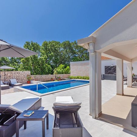 Apartment Holiday Home Doma, Cilipi Near Dubrovnik ห้อง รูปภาพ