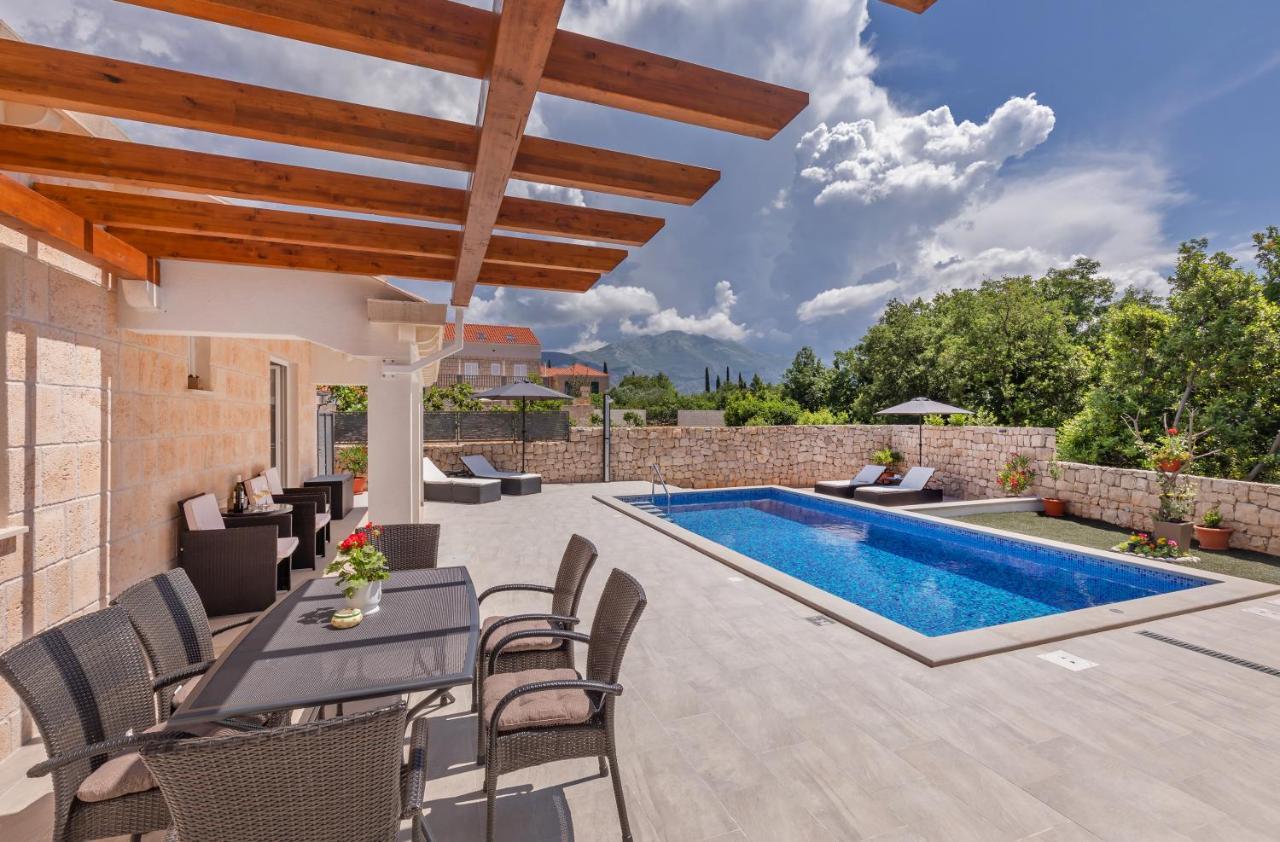Apartment Holiday Home Doma, Cilipi Near Dubrovnik ภายนอก รูปภาพ