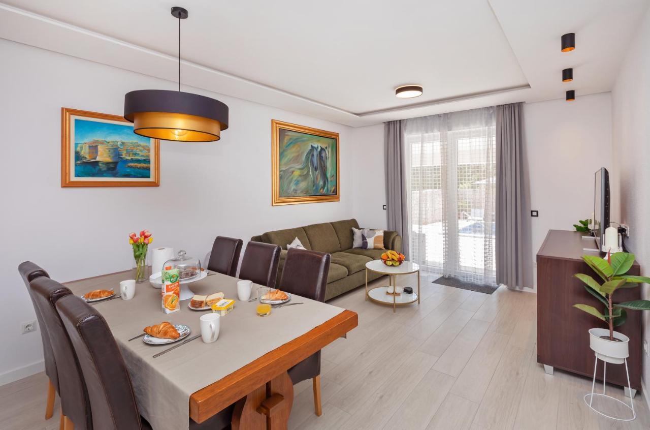 Apartment Holiday Home Doma, Cilipi Near Dubrovnik ภายนอก รูปภาพ