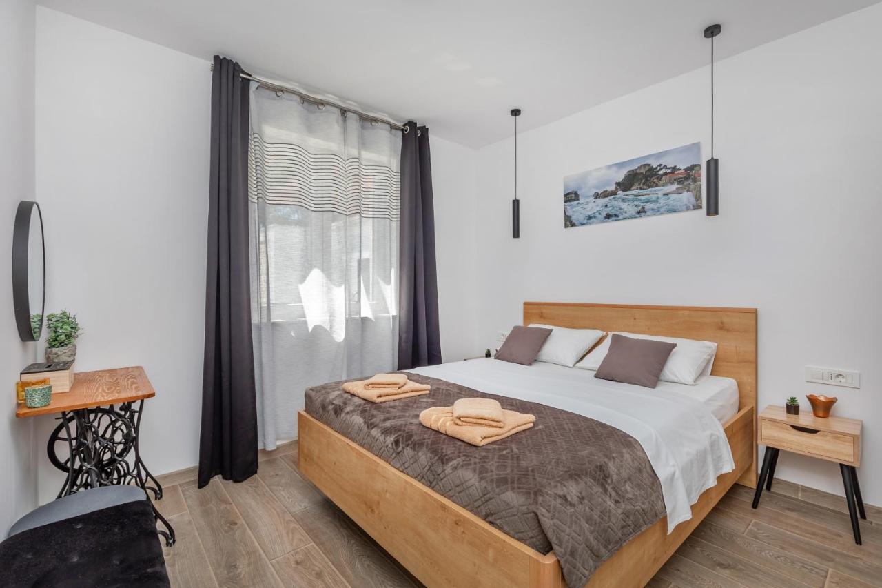 Apartment Holiday Home Doma, Cilipi Near Dubrovnik ภายนอก รูปภาพ