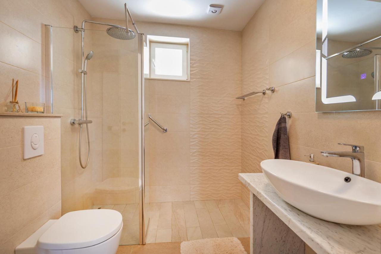 Apartment Holiday Home Doma, Cilipi Near Dubrovnik ภายนอก รูปภาพ