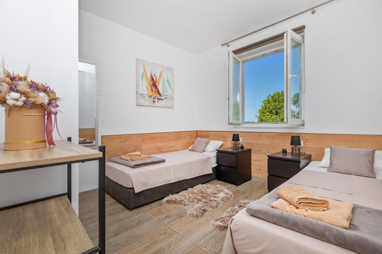 Apartment Holiday Home Doma, Cilipi Near Dubrovnik ภายนอก รูปภาพ