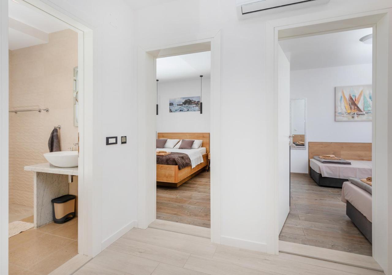 Apartment Holiday Home Doma, Cilipi Near Dubrovnik ภายนอก รูปภาพ